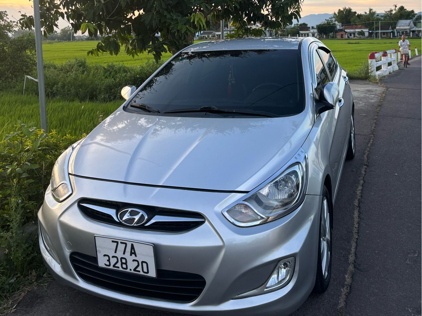 HYUNDAI ACCENT 2015