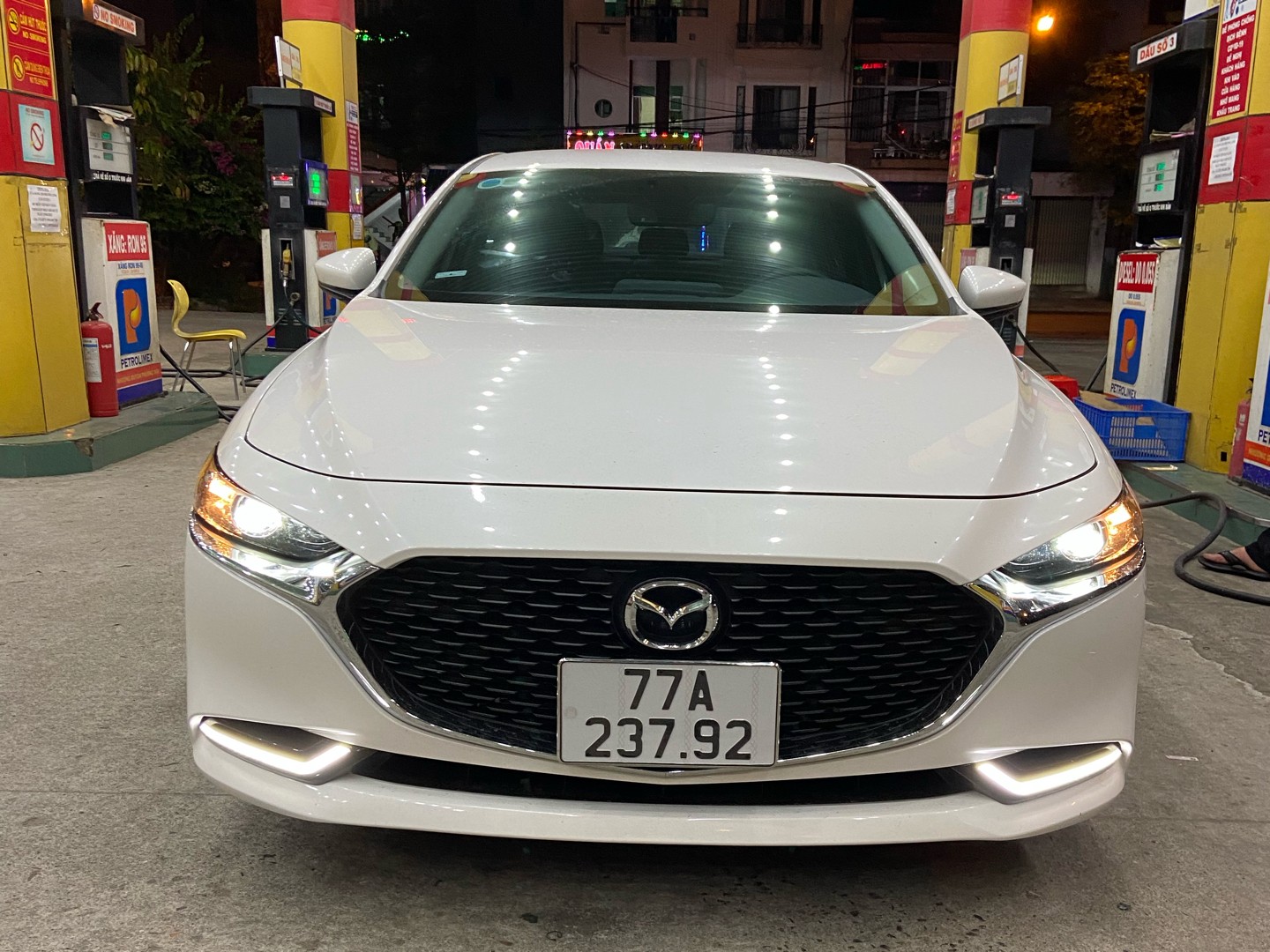 MAZDA 3 Deluxe 2022