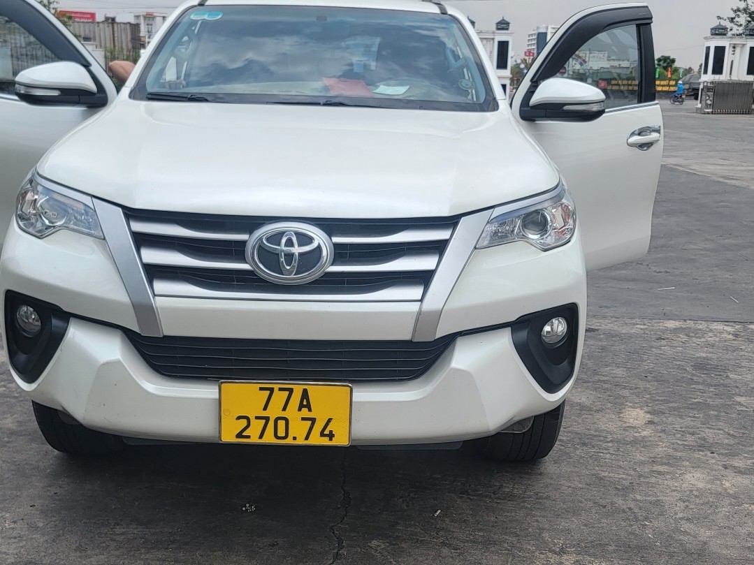 TOYOTA FORTUNER 2017