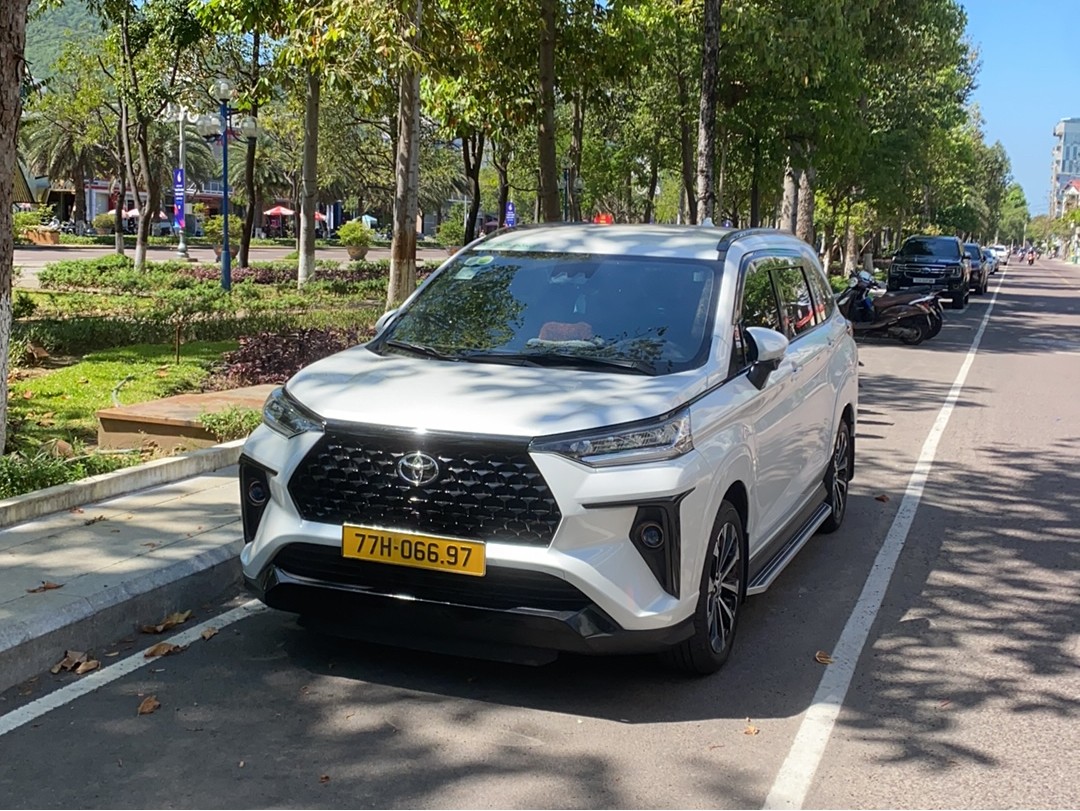 TOYOTA VELOZ CROSS 2024