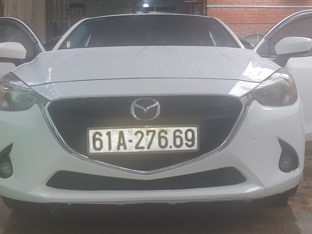 MAZDA 2 2016