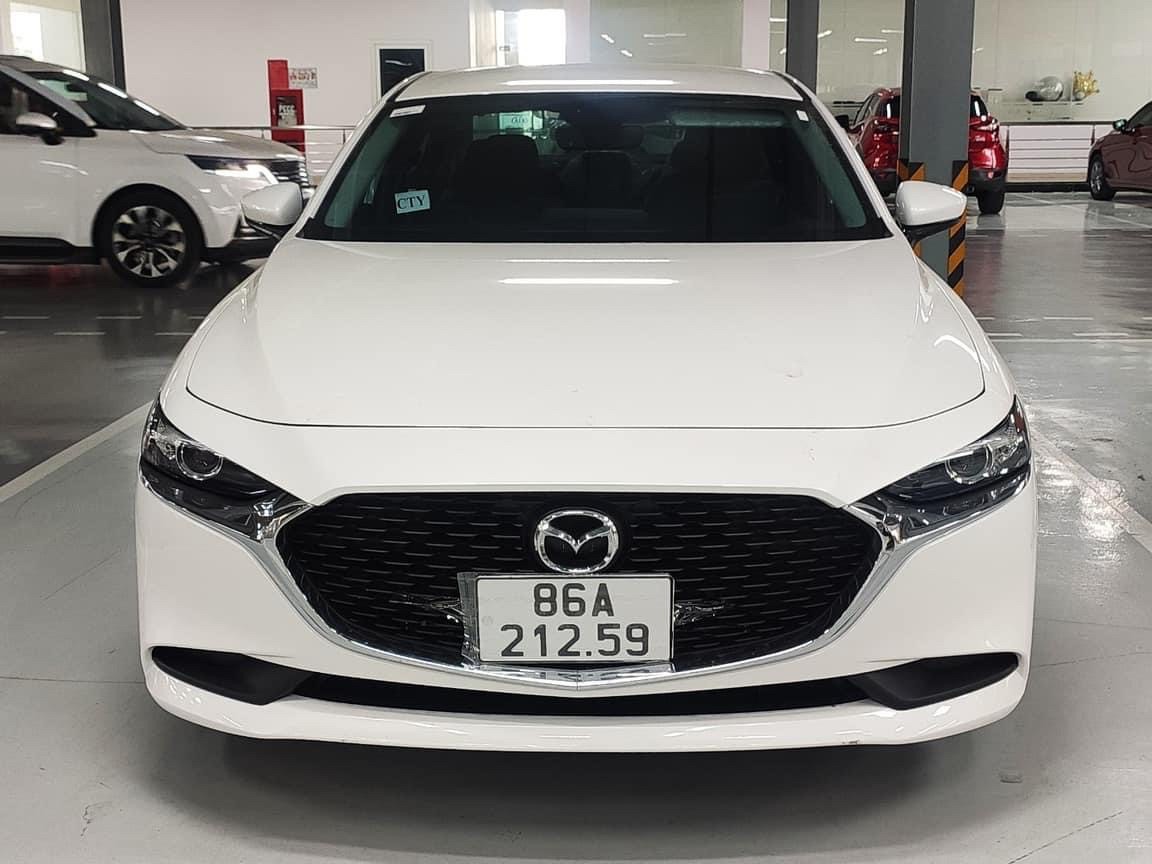 MAZDA 3 Deluxe 2022