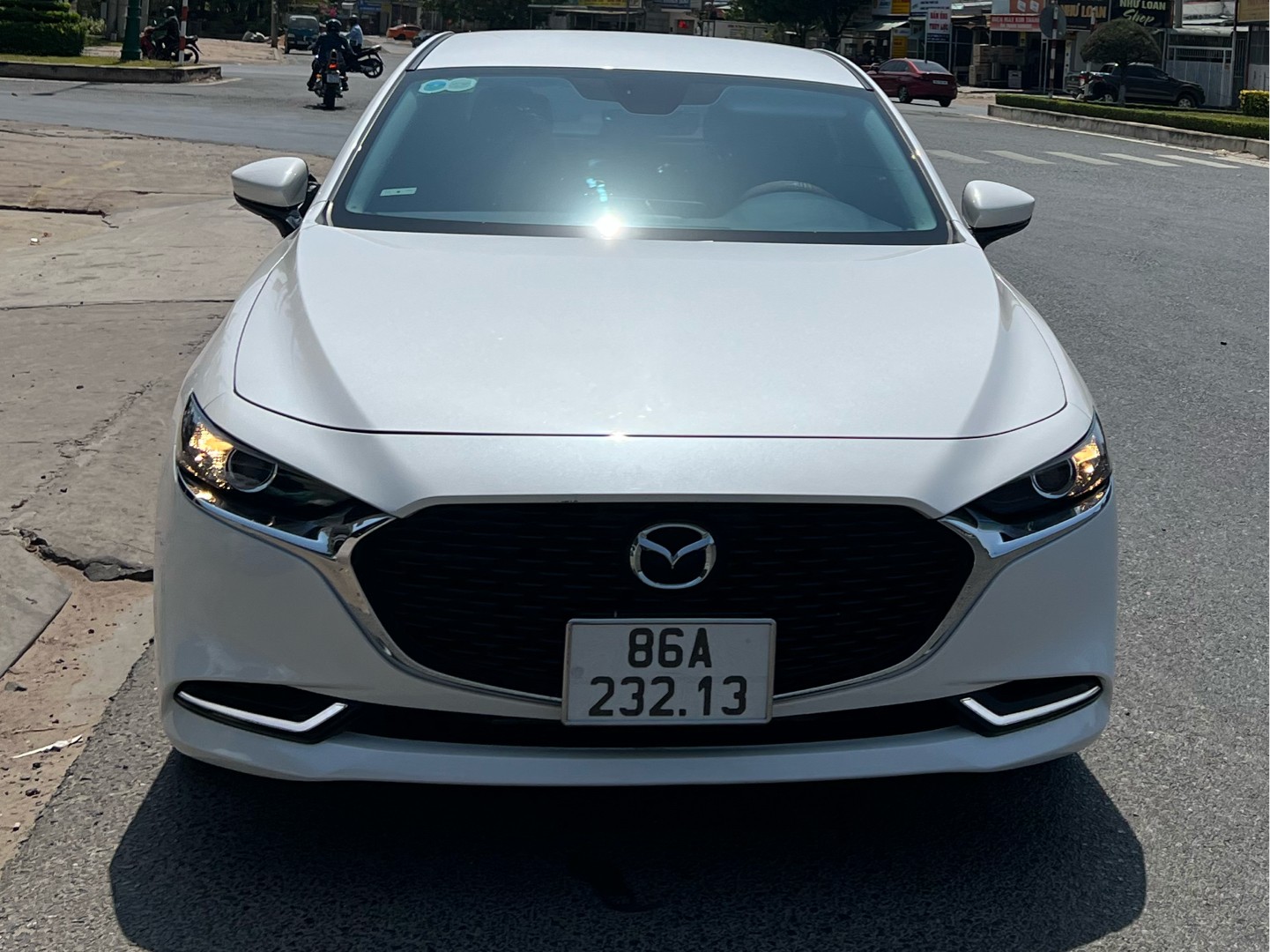 MAZDA 3 Deluxe 2022