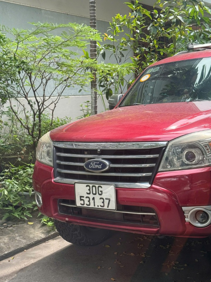 FORD EVEREST 2011