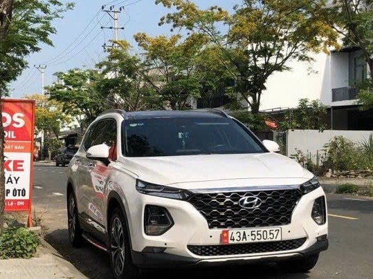 HYUNDAI SANTAFE 2020