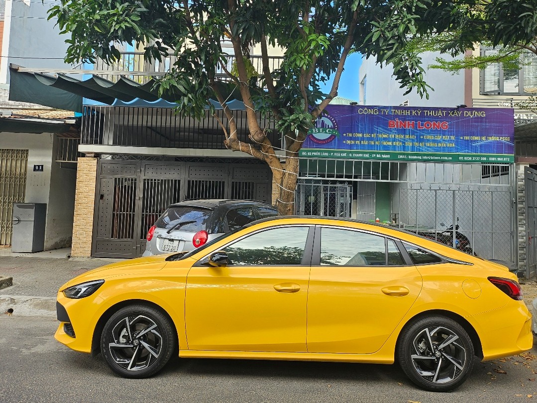 MG5 LUXURY 2024