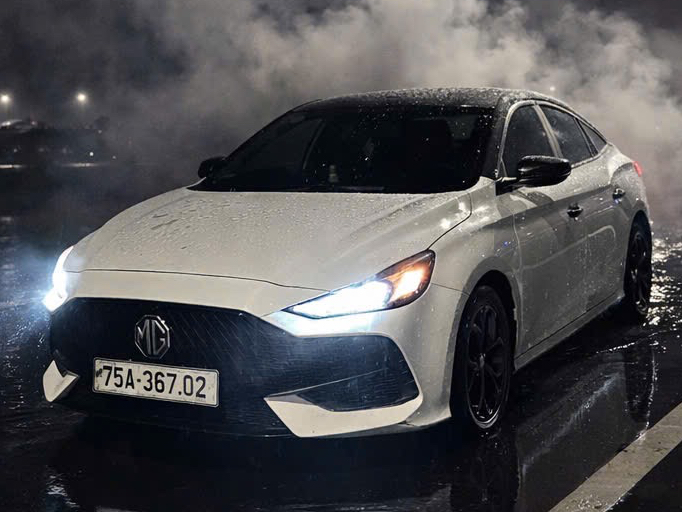 MG5 LUXURY 2024