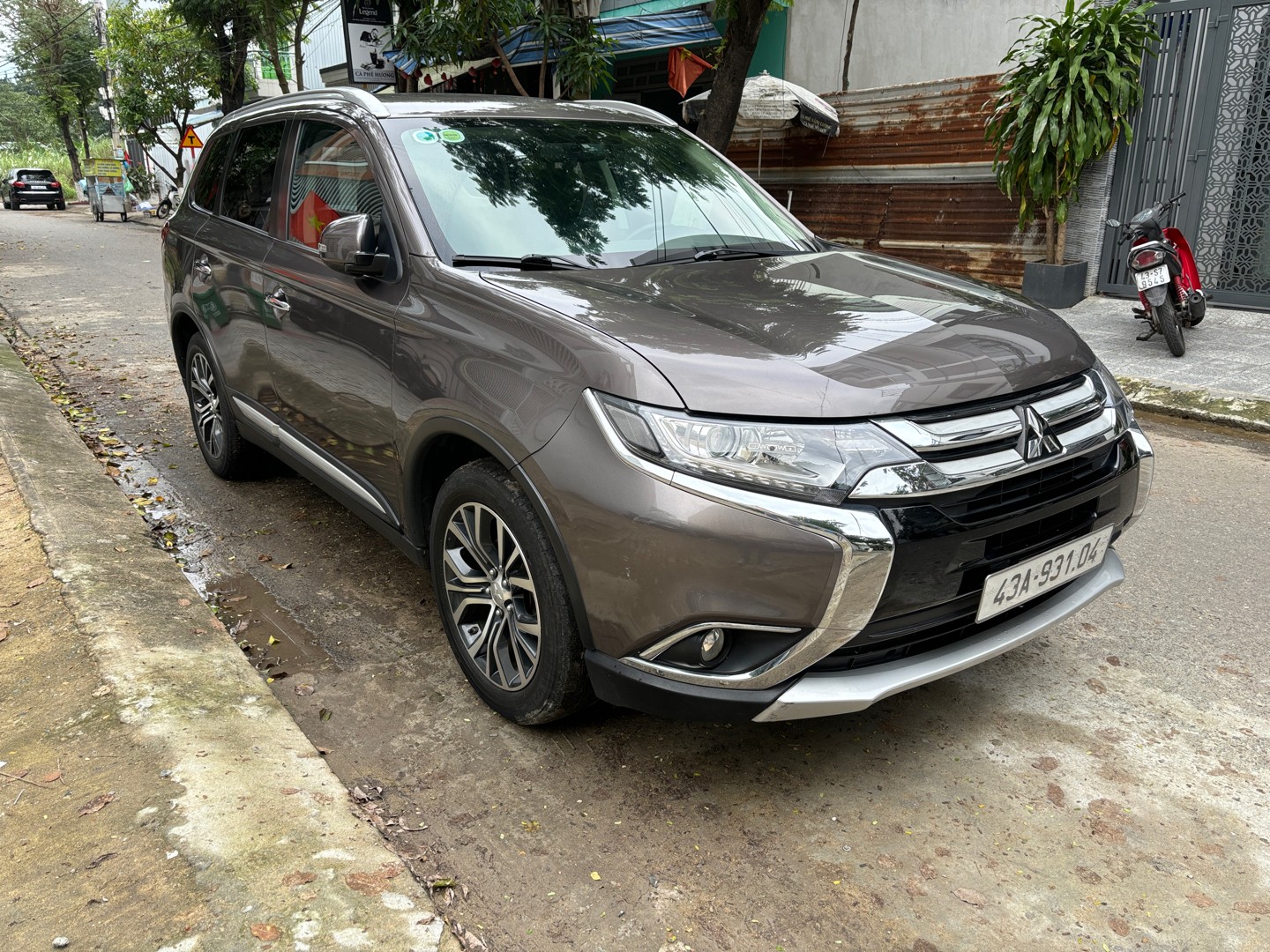 MITSUBISHI OUTLANDER 2019