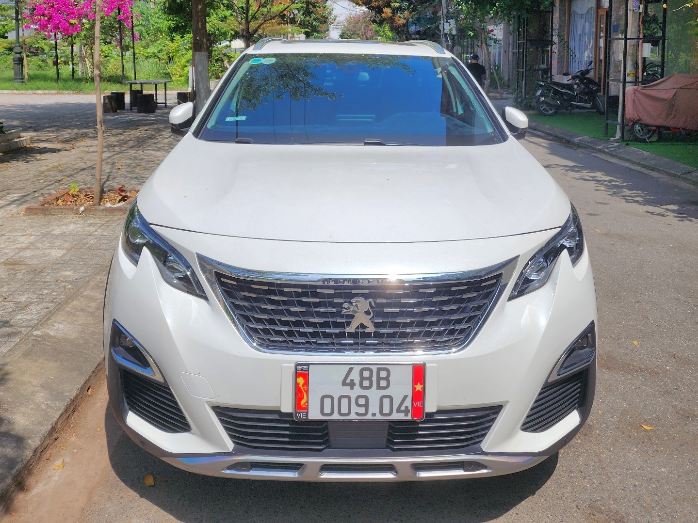 PEUGEOT 5008 GT 2019