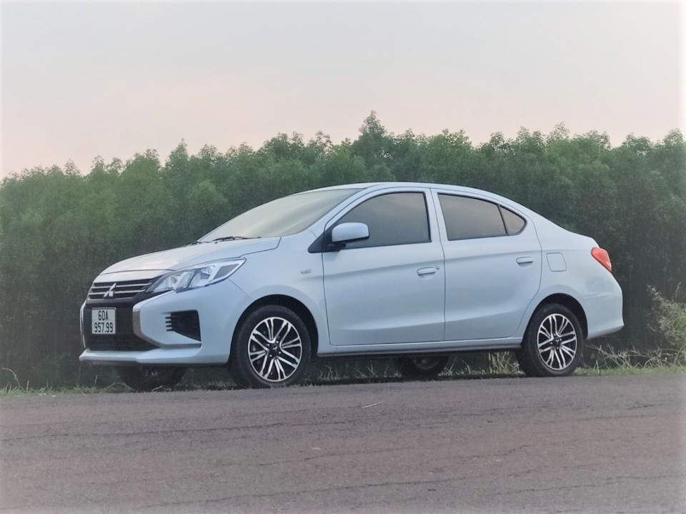 MITSUBISHI ATTRAGE 2021