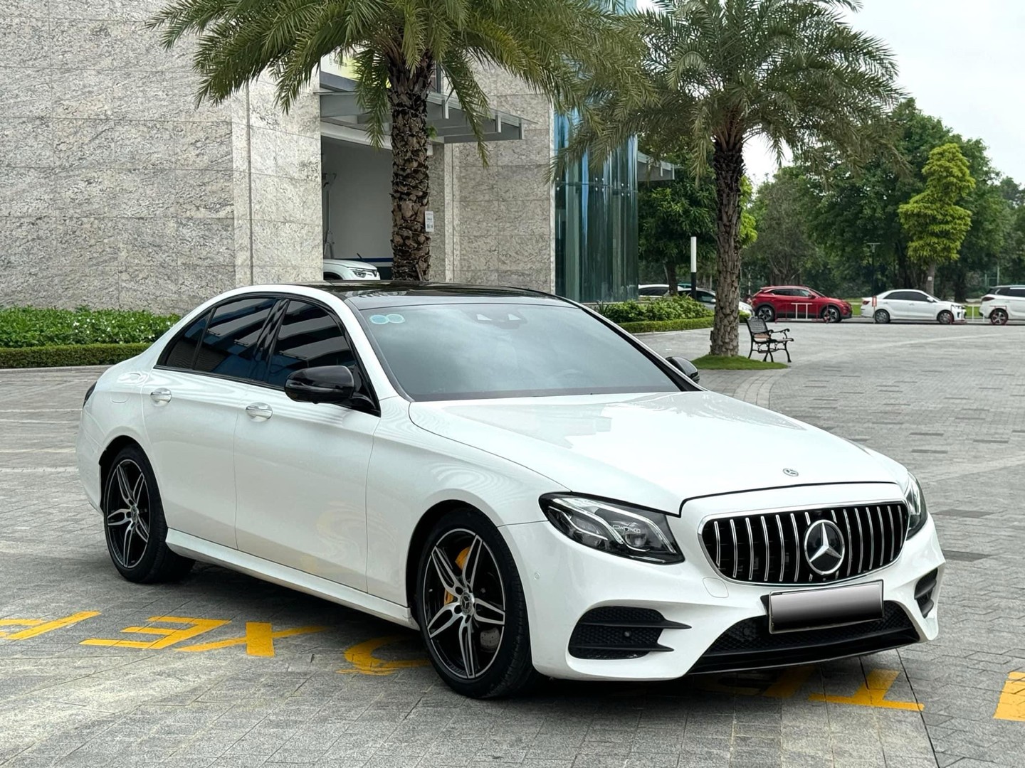 MERCEDES E250 2016