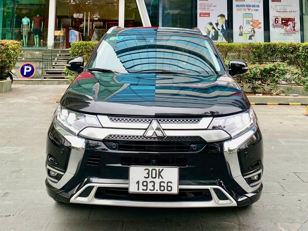 MITSUBISHI OUTLANDER Premium 2022