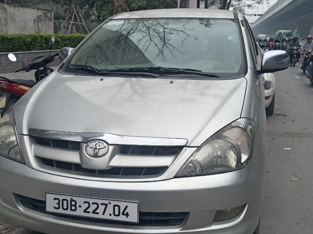 TOYOTA INNOVA 2008