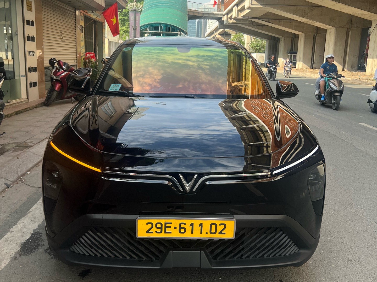 VINFAST LIMO GREEN 2026
