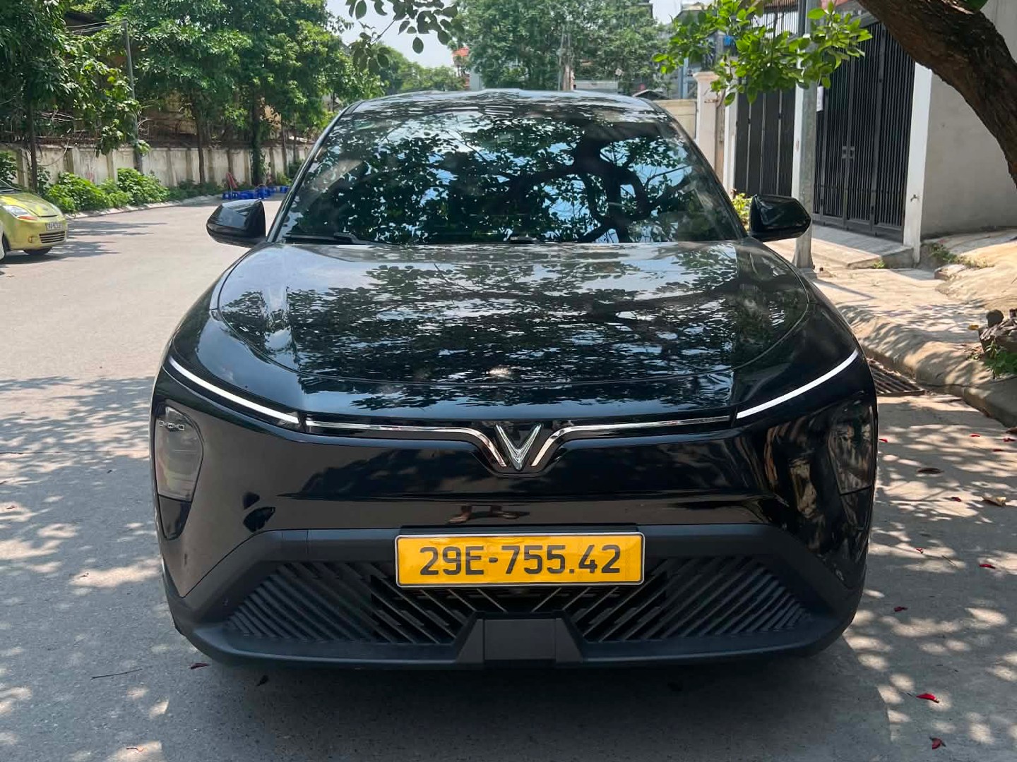 VINFAST LIMO GREEN 2026