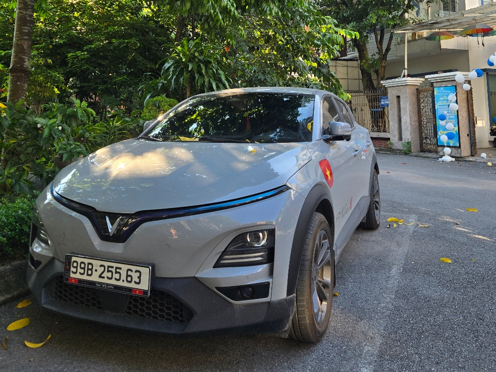 VINFAST VF6 PLUS 2026