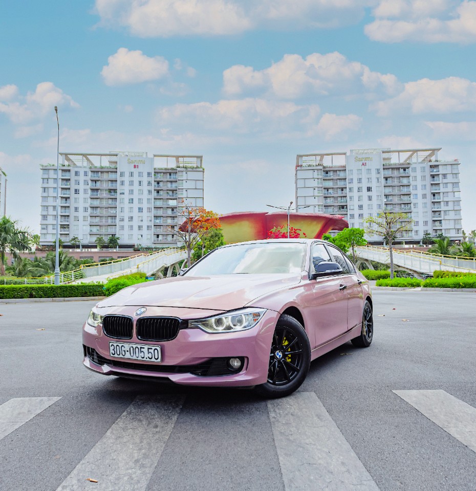 BMW 320i  2013