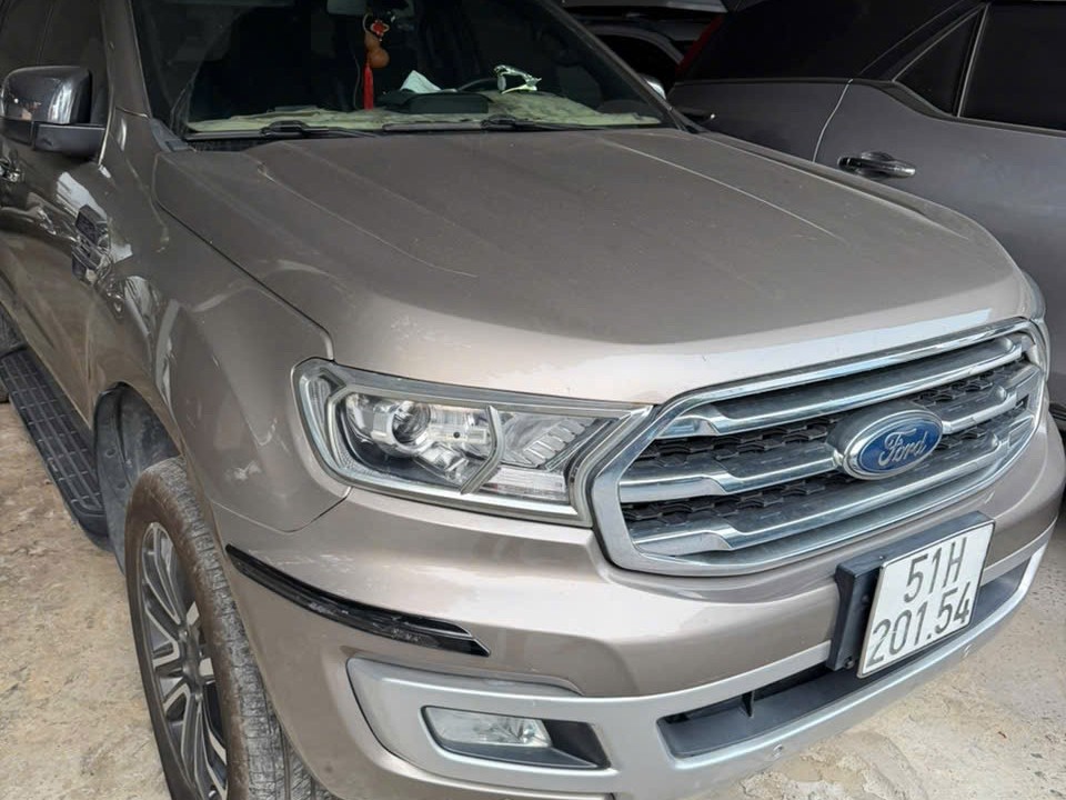 FORD EVEREST TITANIUM 2019