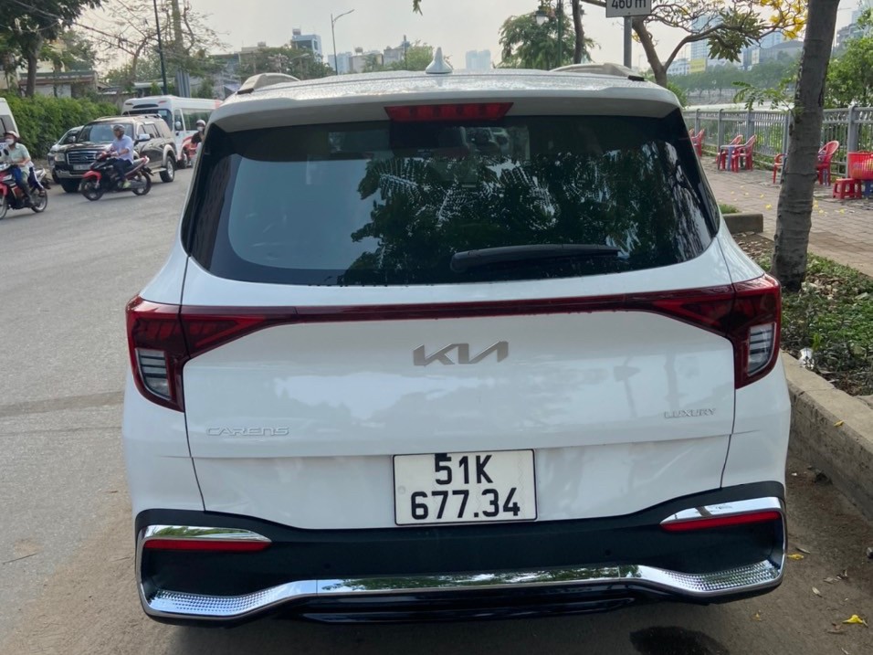 KIA CARENS 2023