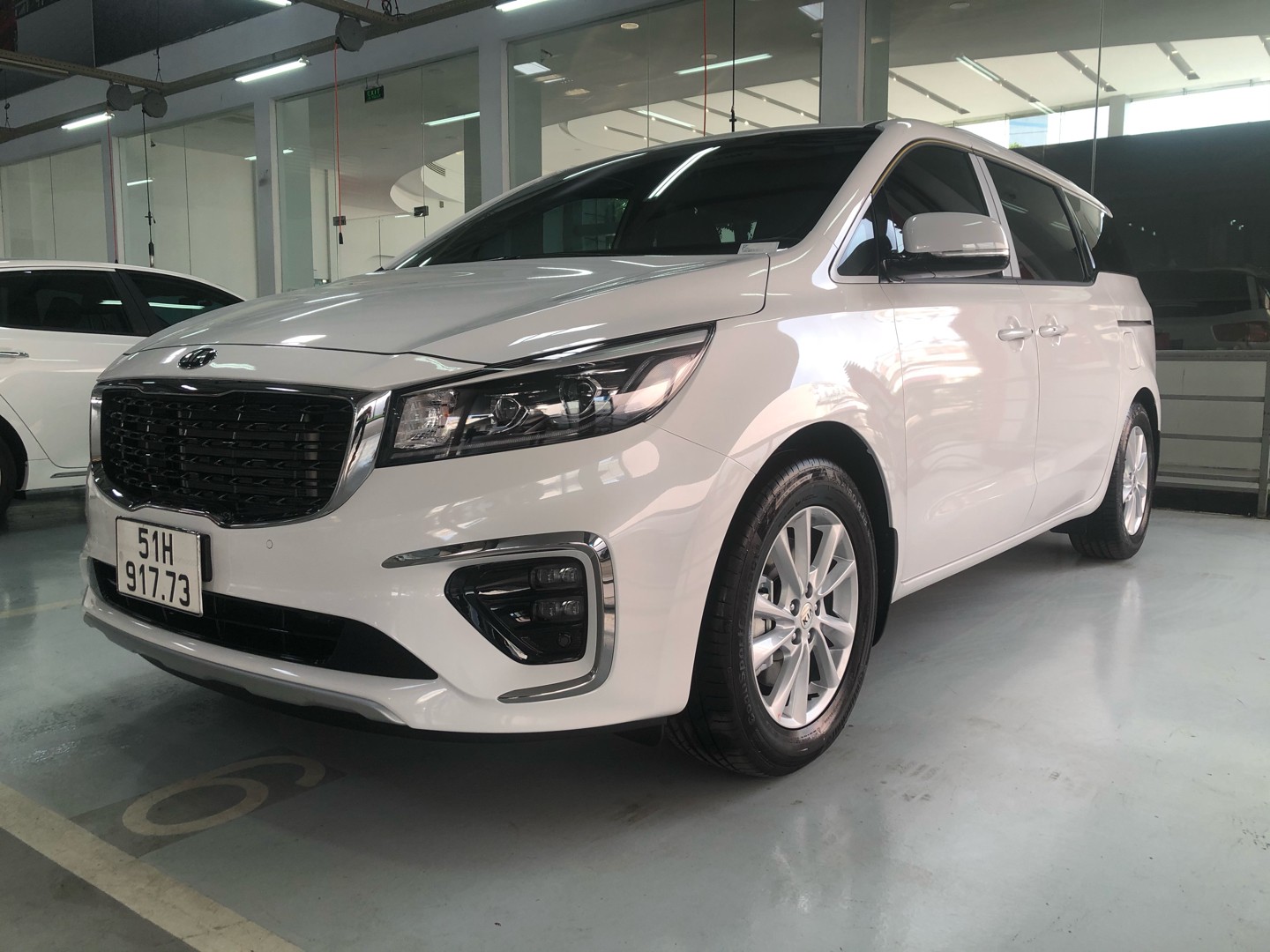 KIA SEDONA DELUXE 2021