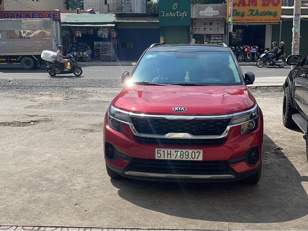 KIA SELTOS LUXURY 2020