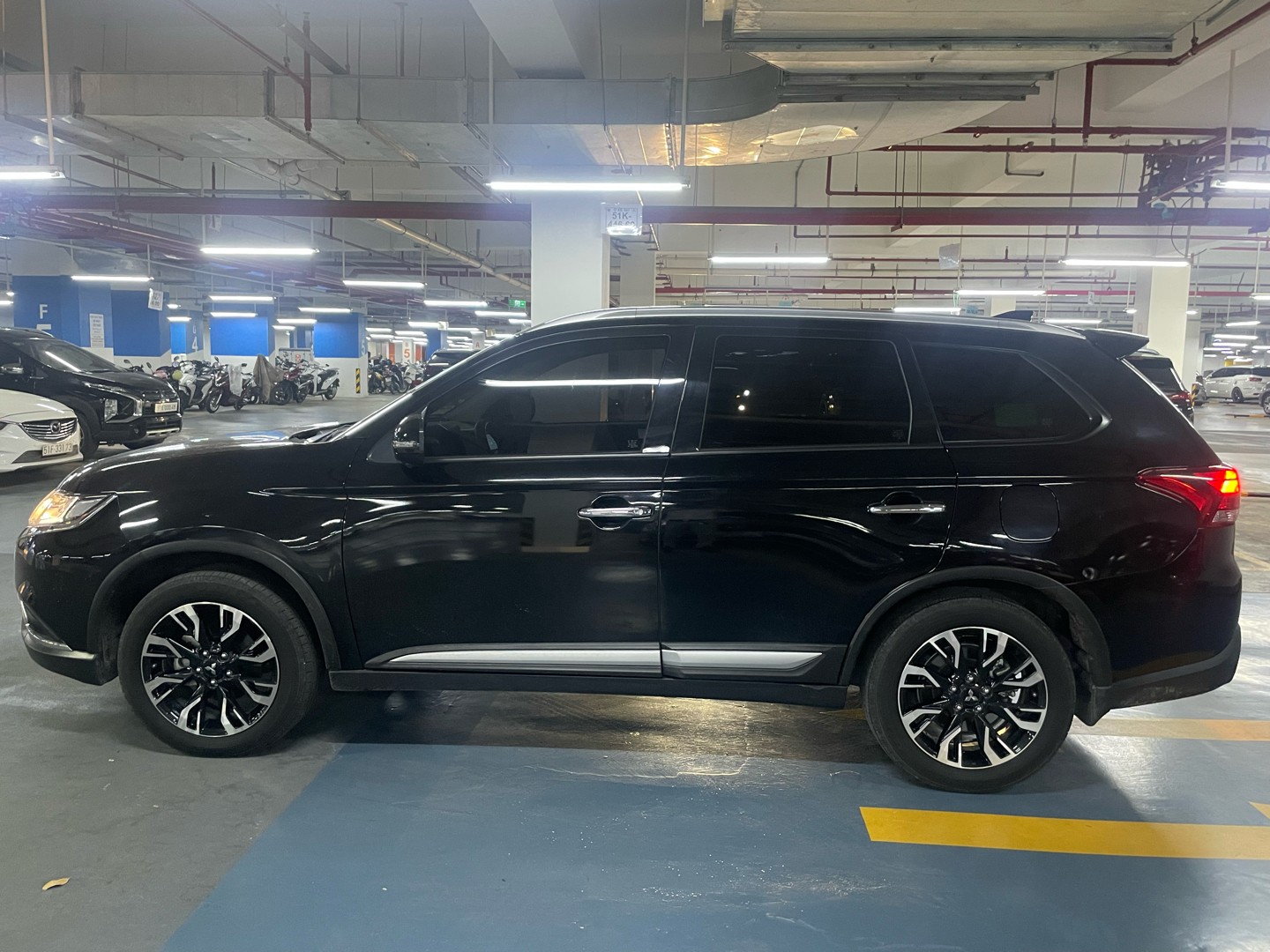 MITSUBISHI OUTLANDER 2021