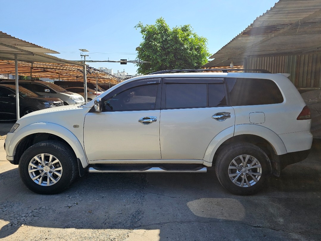 MITSUBISHI PAJERO SPORT 2017