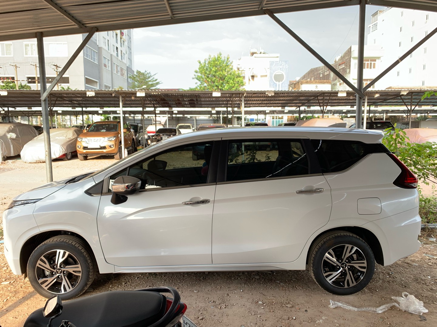 MITSUBISHI XPANDER 2021