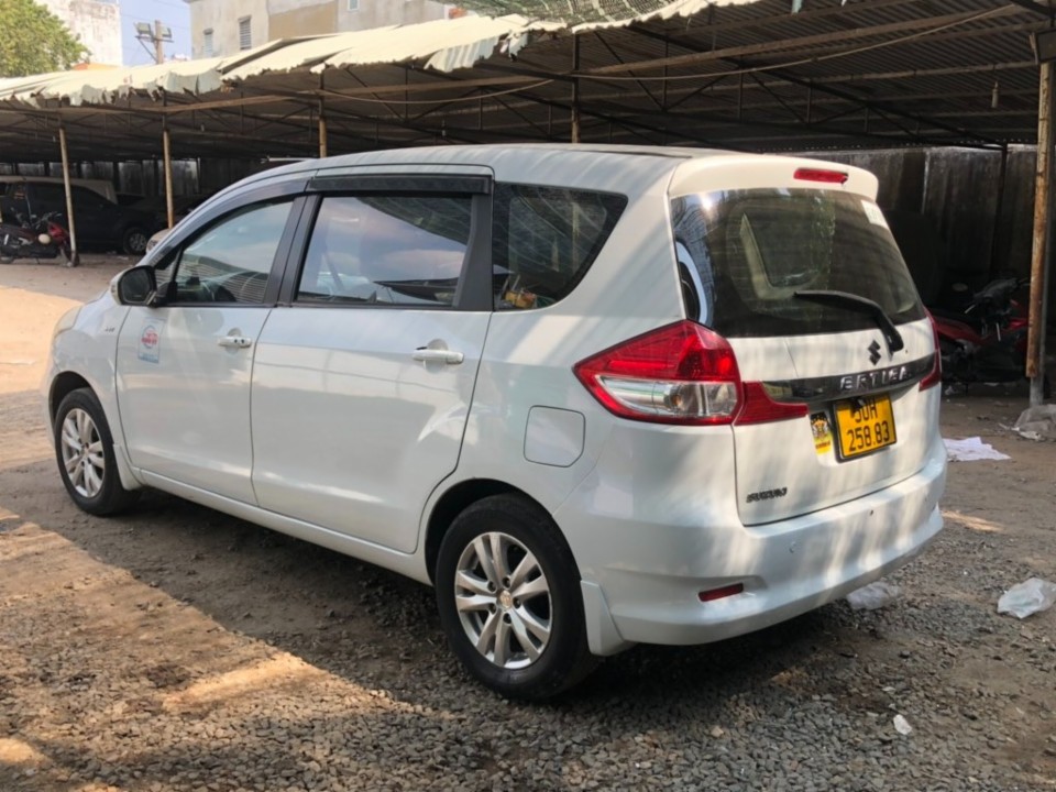 SUZUKI ERTIGA 2016