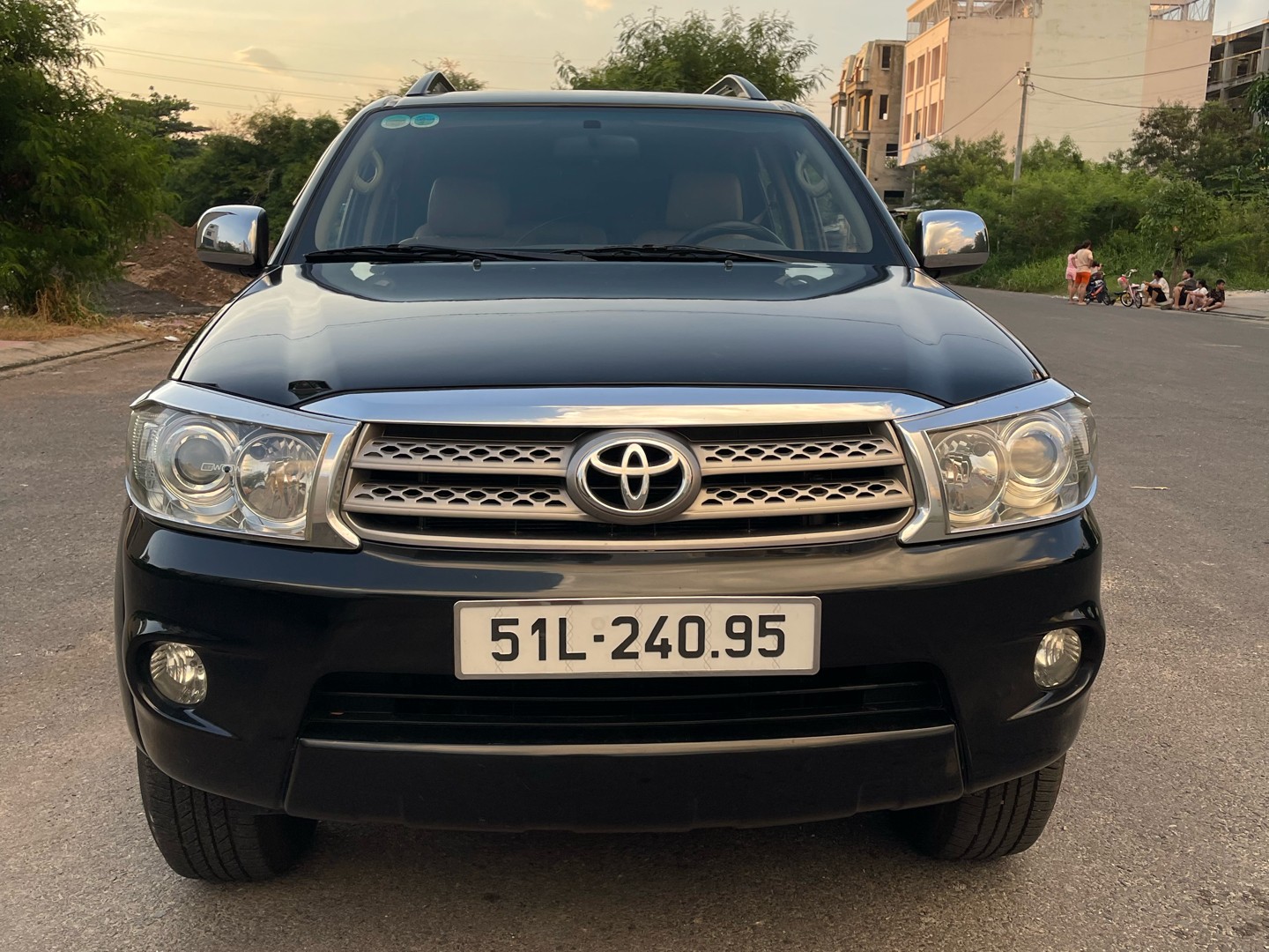 TOYOTA FORTUNER 2010