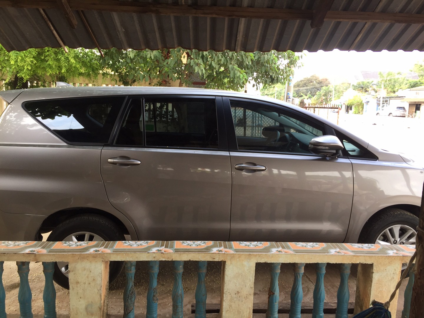 TOYOTA INNOVA 2018