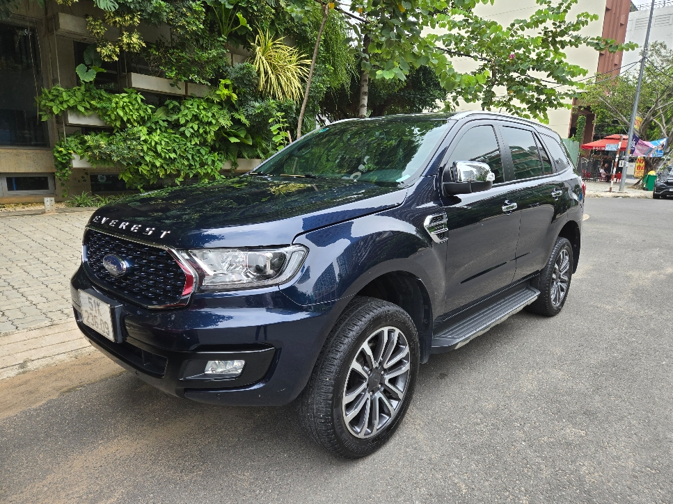 FORD EVEREST TITANIUM 2022