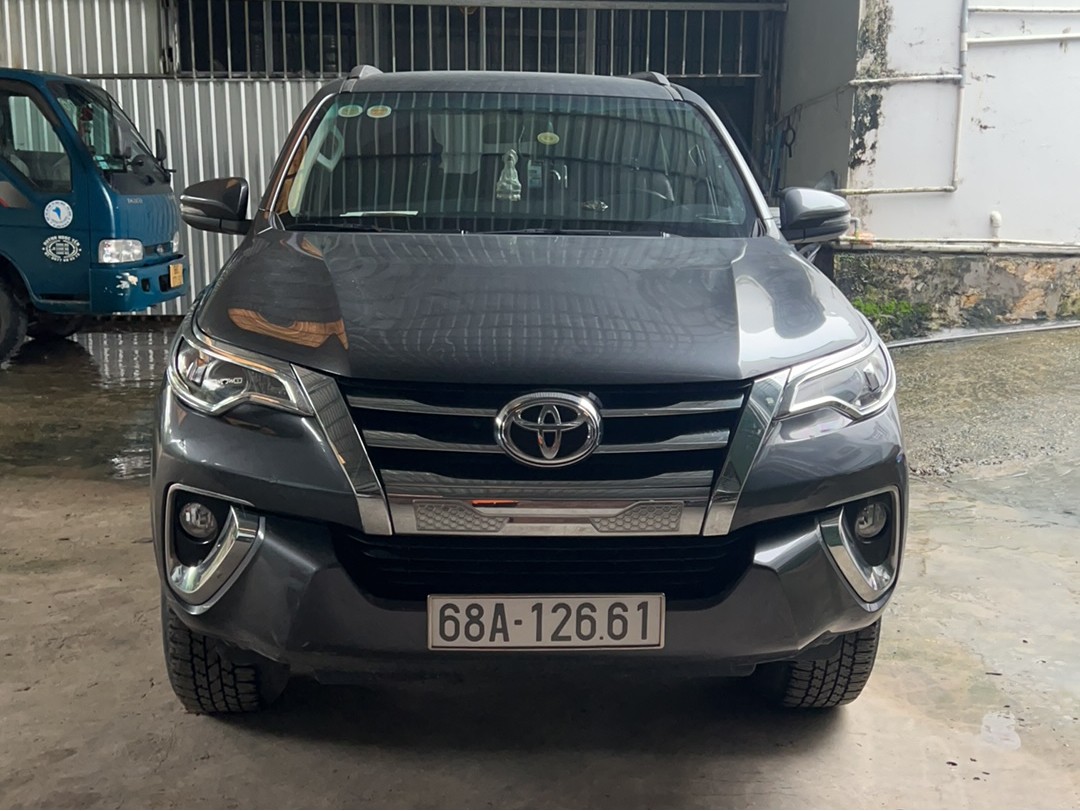 TOYOTA FORTUNER 2020
