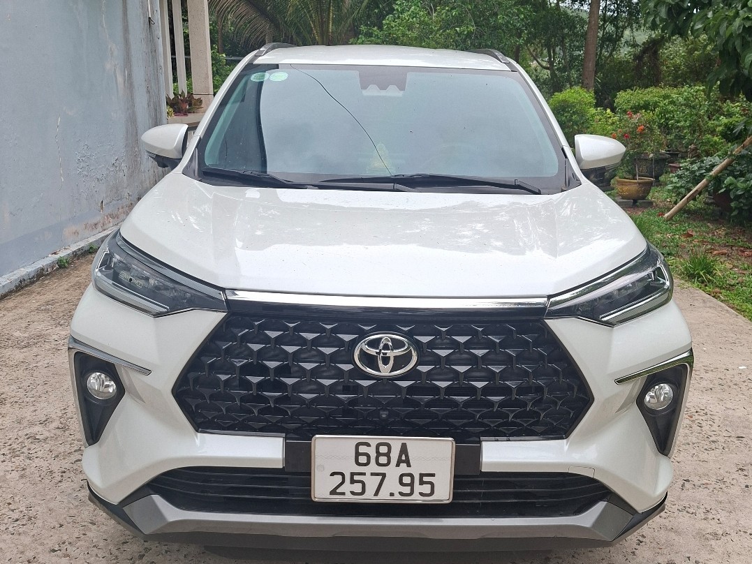 TOYOTA VELOZ CROSS 2023
