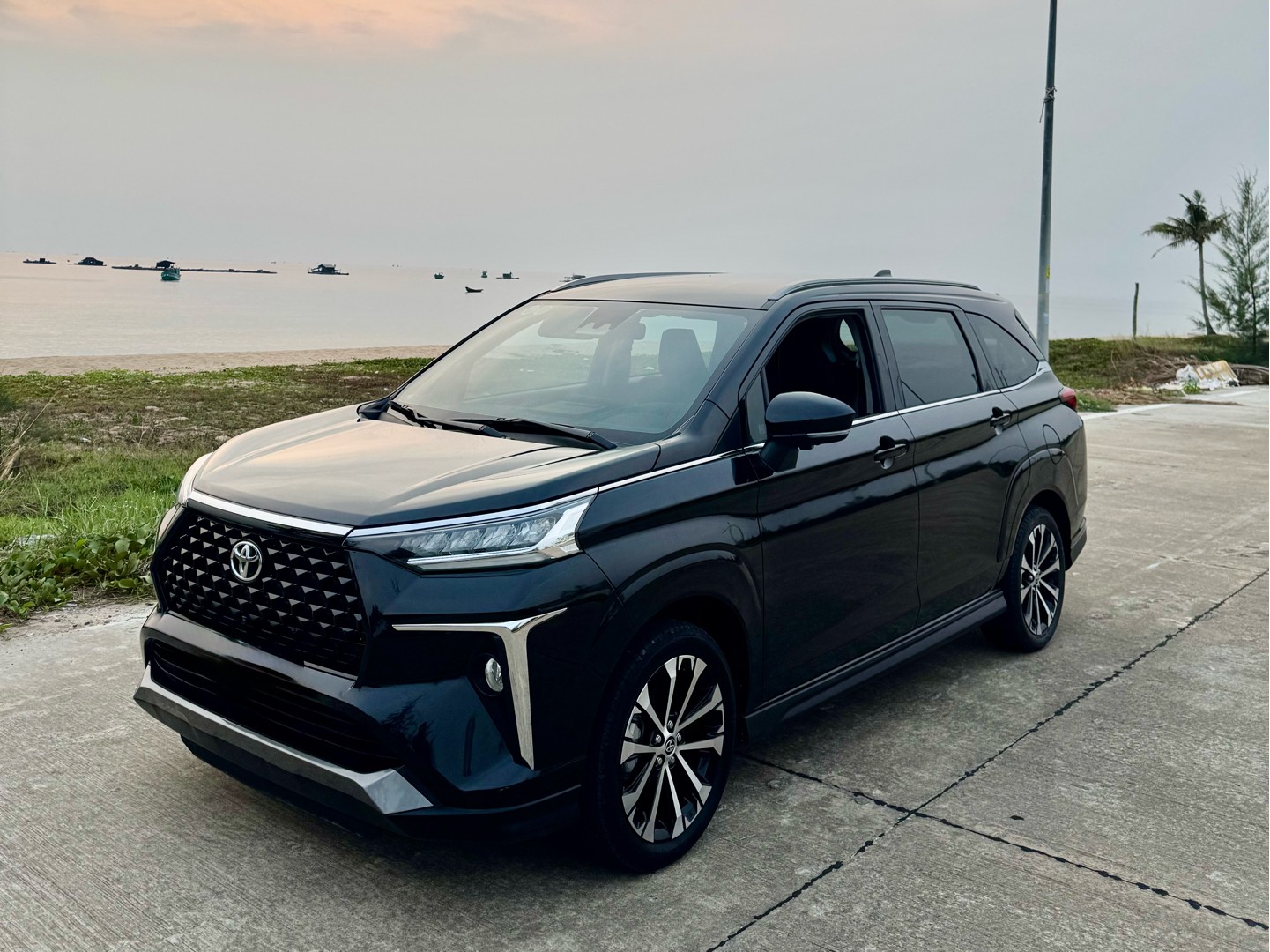 TOYOTA VELOZ CROSS 2024