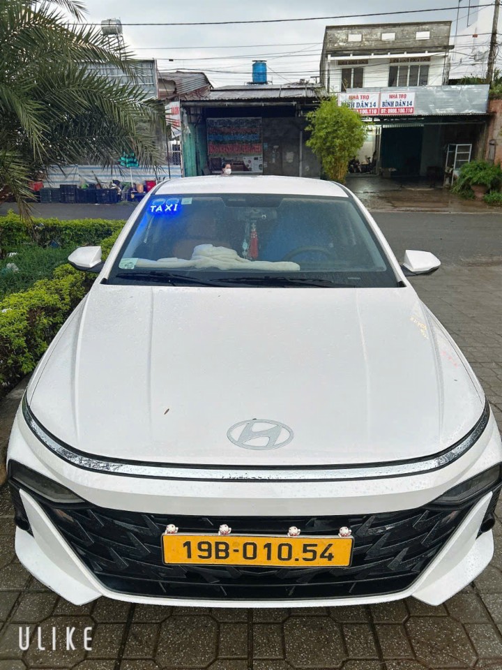 HYUNDAI ACCENT 2024