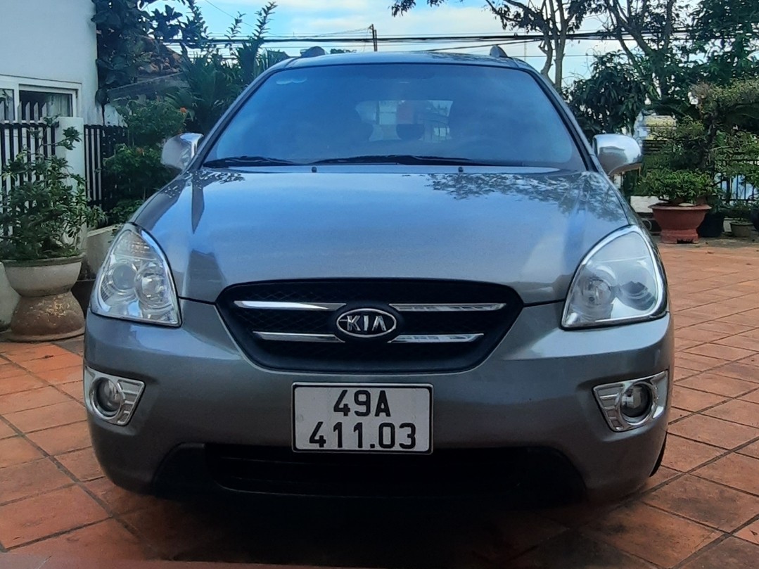 KIA CARENS 2010