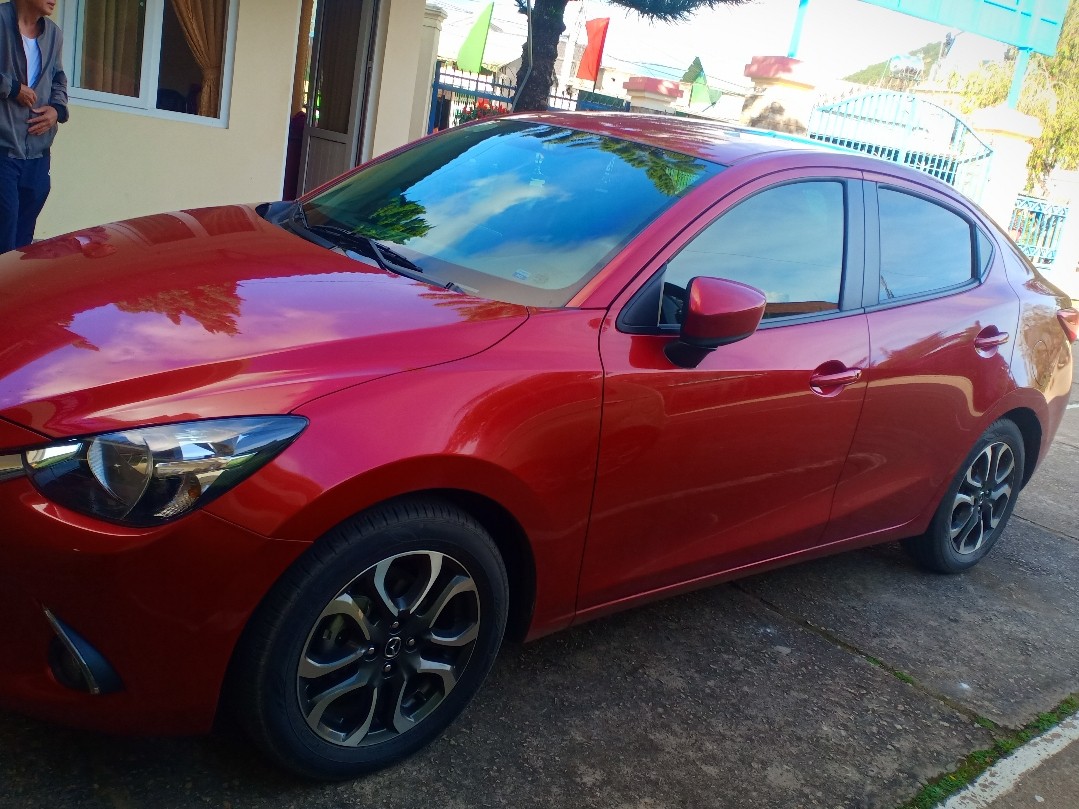 MAZDA 2 2017