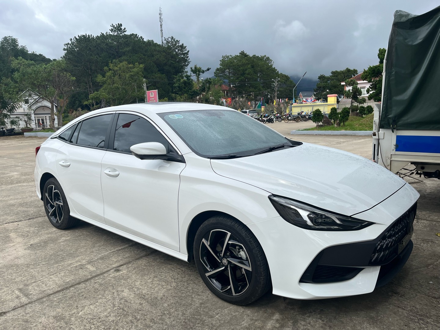 MG5 LUXURY 2025